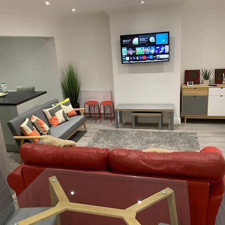 Beautiful 5Bedroom Hse-Contractor/Family/Corporate Dartford Exterior foto